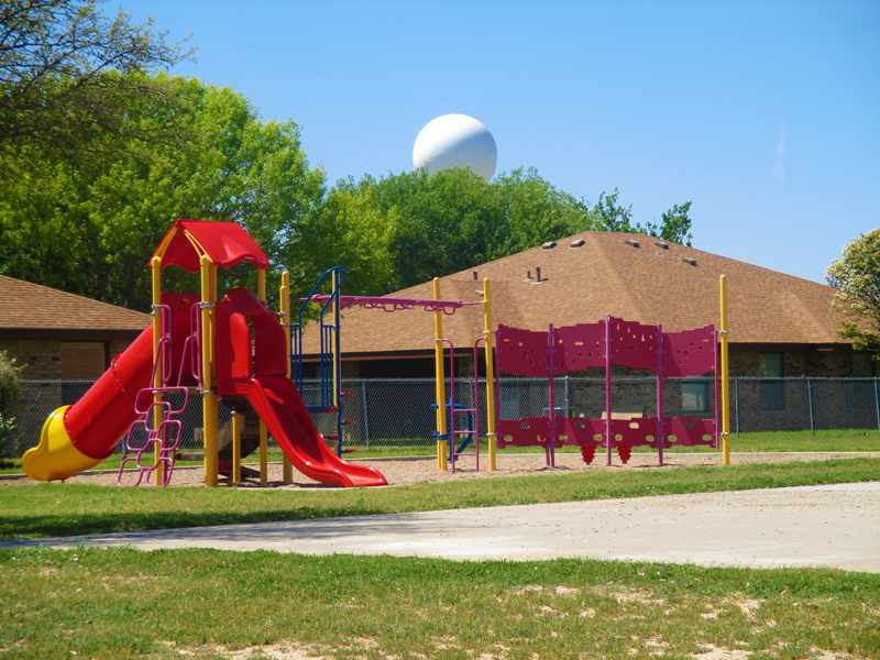 Lakeshore Village Apartments 