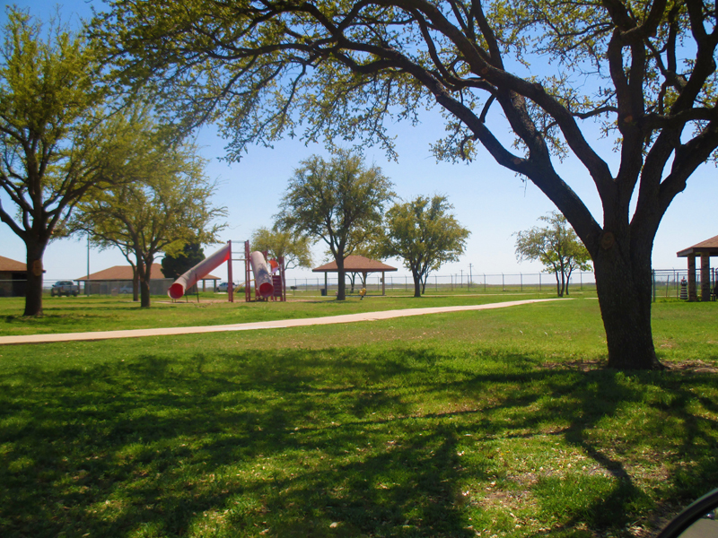 Lakeshore Village Apartments 