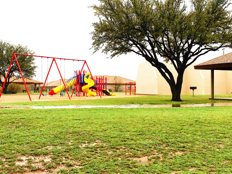 Lakeshore Village Apartments 